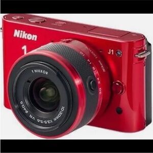 Nikon J1 10.1 Megapixel Mirrorless Camera with Lens